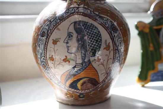 A Deruta maiolica wet drug Laboeretia, 16th century or later, height 23cm